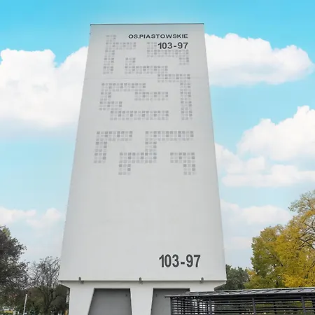 Spacious In A Quiet Area Of By Renters * Poznań