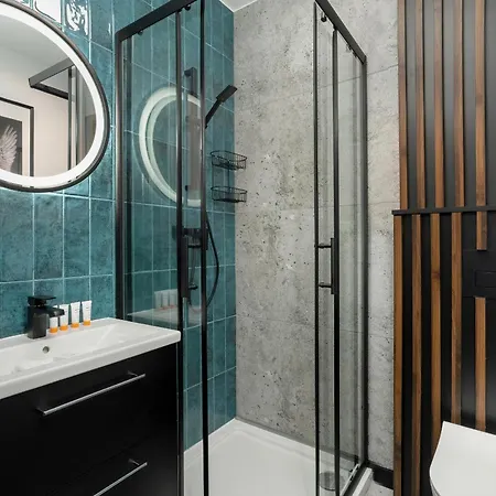 Apartman Spacious In A Quiet Area Of By Renters