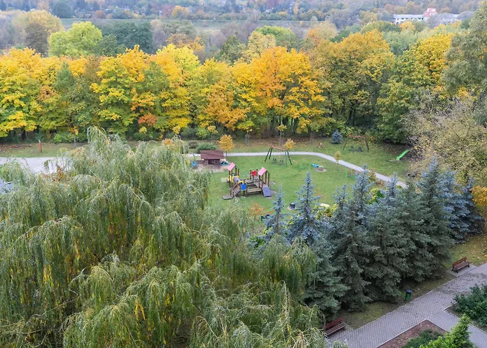 Spacious In A Quiet Area Of By Renters Poznań